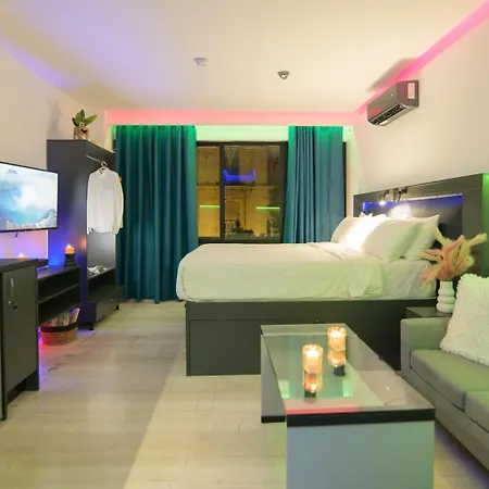 Apartment 25 Dikaiosinis Ave. *